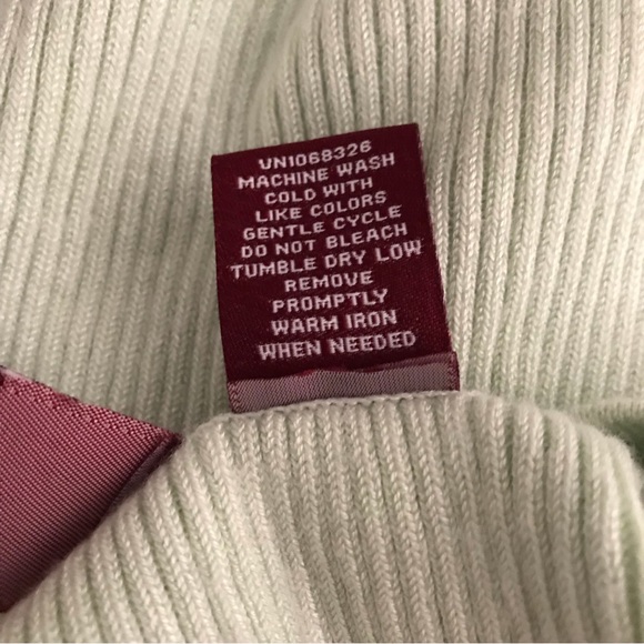 Merona Medium Beautiful Top - Picture 5 of 5